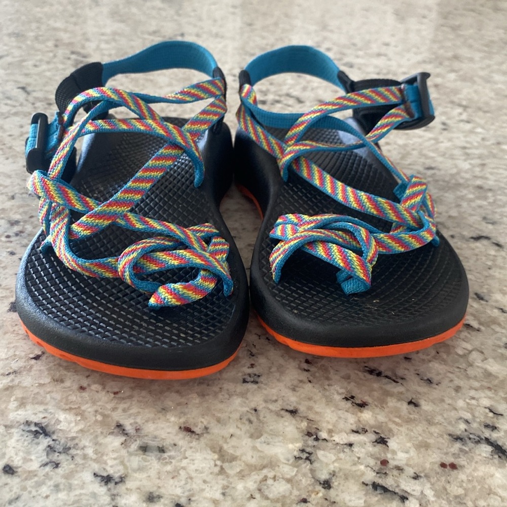 Women’s Chaco Sandals Fiesta Rainbow Print‎ Size 5 - Picture 5 of 7